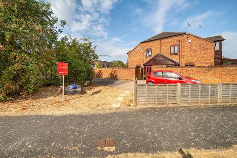 2 bedroom end of terrace house for sale, The Furrows, Southam