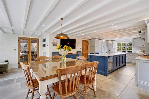 4 bedroom detached house to rent, 10 Fletchers Lane, Lymm WA13