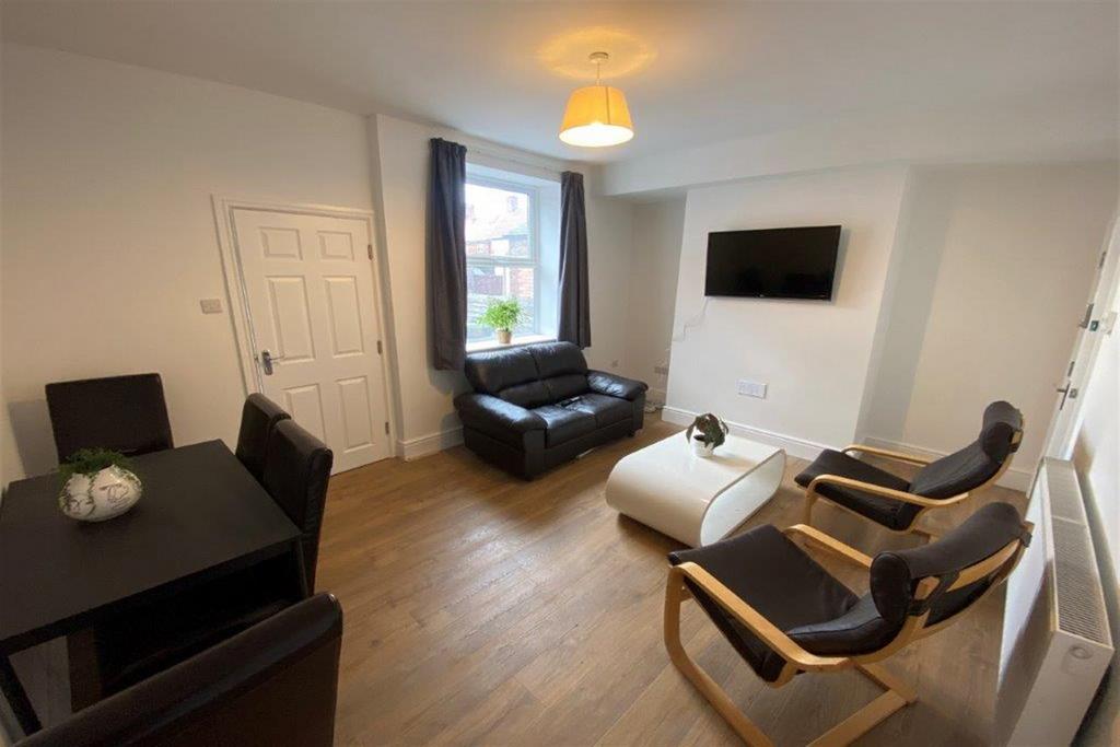 House in Nottingham, Beeston - View 5