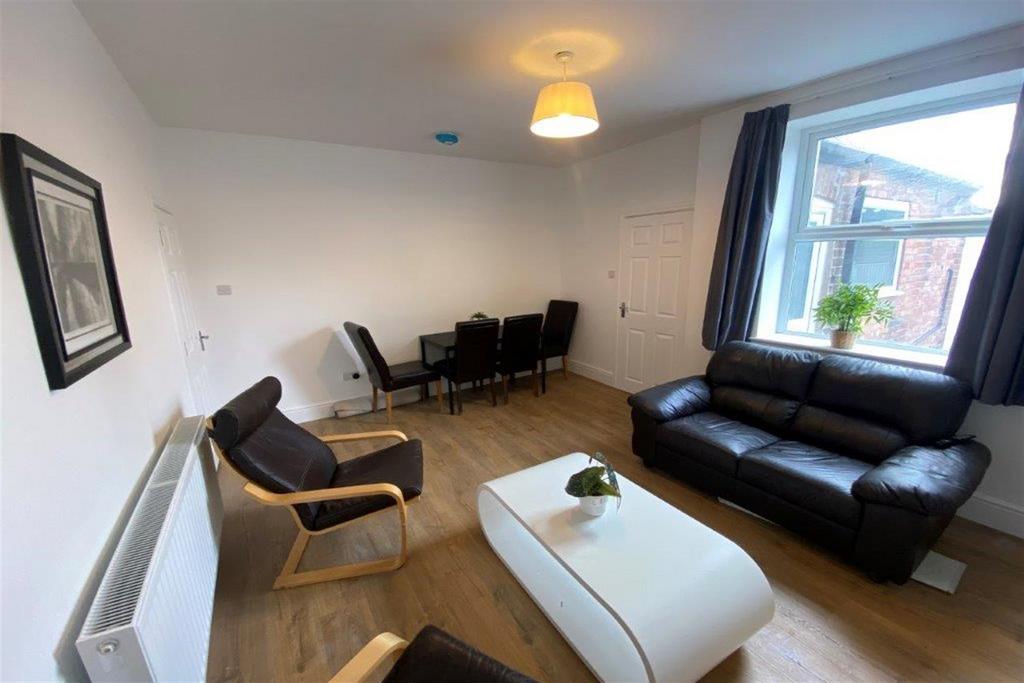 House in Nottingham, Beeston - More