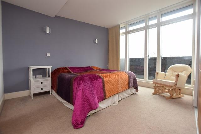 Apartment in Sheffield, Saint George's Quarter, Broomhall - View 4