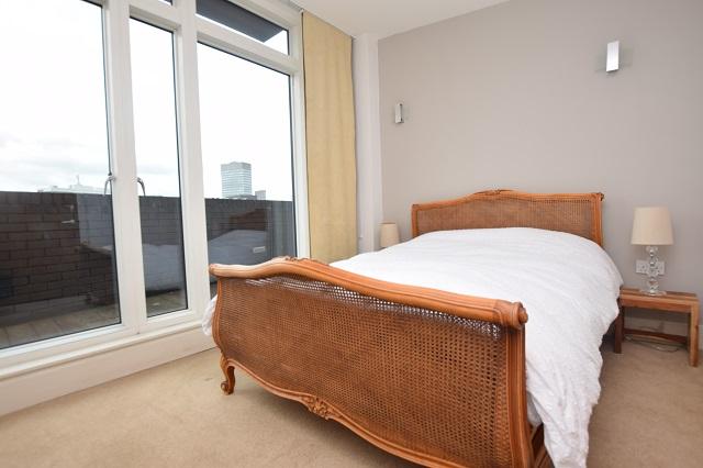 Apartment in Sheffield, Saint George's Quarter, Broomhall - More