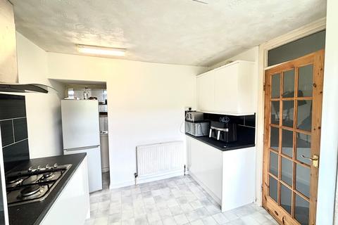 2 bedroom house to rent, Plowright Mount, Sheffield, S14