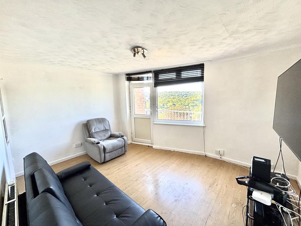 House in Sheffield, South Yorkshire - View 3