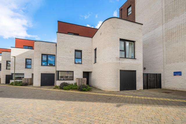 House in Oxford, Temple Cowley, Cowley - View 2