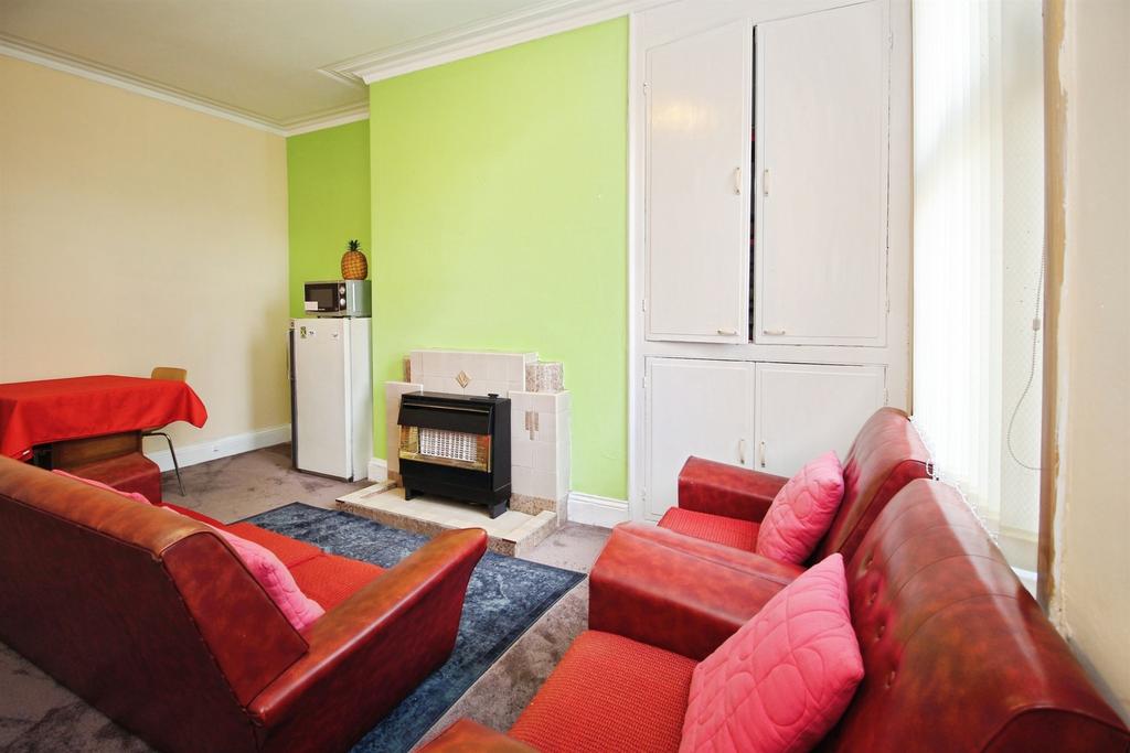 Living room, fireplace