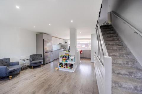 Linksway, London
