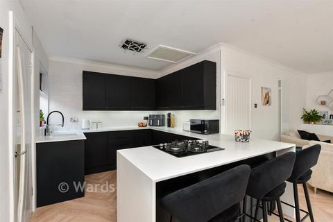 2 bedroom semi-detached bungalow for sale, Rosemary Gardens, Broadstairs CT10