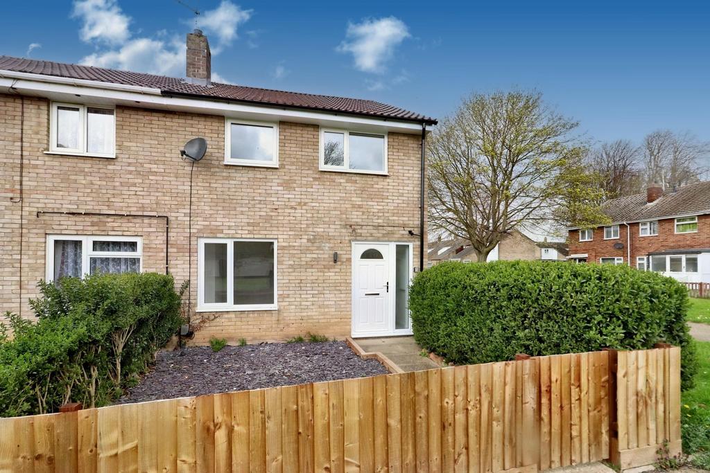 3 bedroom end of terrace house to rent