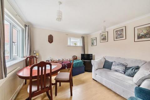 1 bedroom semi-detached house for sale, Walton Way, Newbury