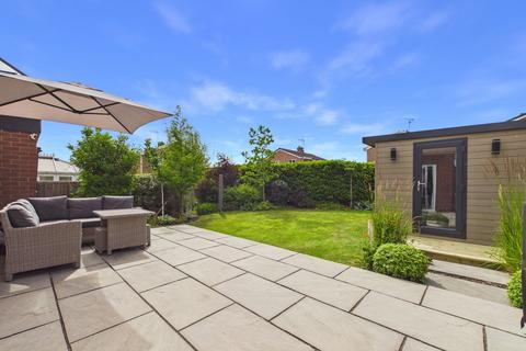 3 bedroom link detached house for sale, Myrtle Avenue, Higher Kinnerton, CH4