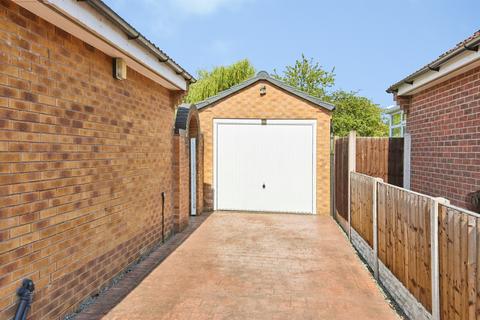 3 bedroom detached bungalow for sale, Jennings Way, Burton-On-Trent