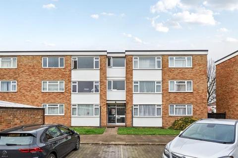 Tolworth Rise South, Surbiton