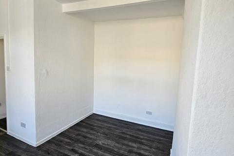 2 bedroom terraced house to rent, Commercial Street, Bacup OL13