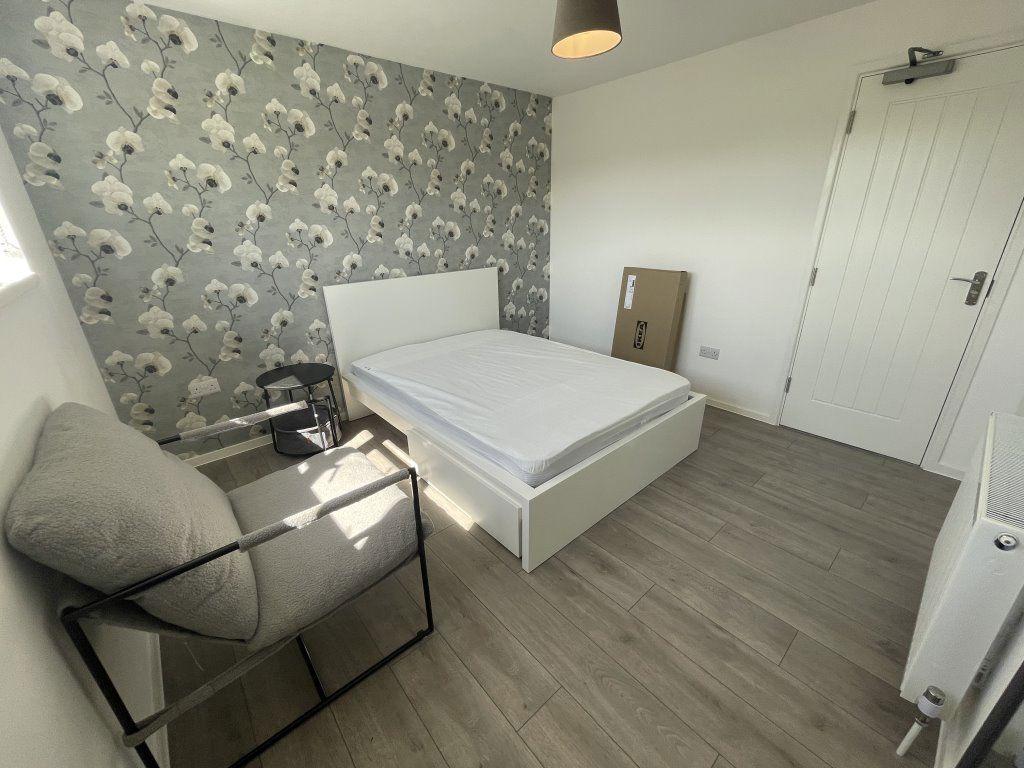 1 bedroom in a house share to rent