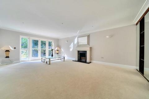 5 bedroom detached house for sale, Llanvair Close, Ascot, Berkshire