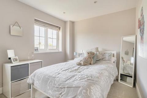 3 bedroom semi-detached house for sale, Fernbank Road, Ascot