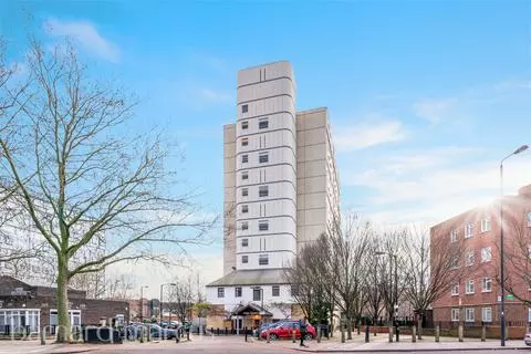 2 bedroom apartment to rent - View 5