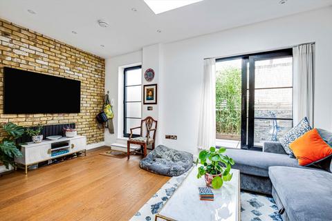 1 bedroom maisonette for sale, Talbot Road, Isleworth TW7