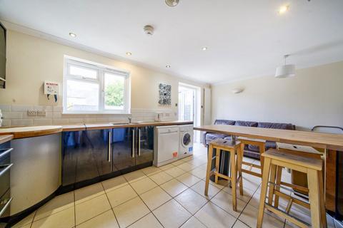 4 bedroom house to rent, Winterbourne Road, Chichester