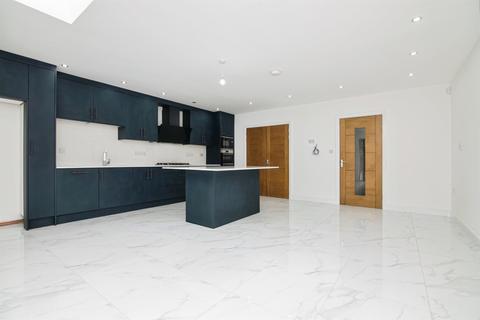 4 bedroom detached house for sale, Woodward Street, West Bromwich