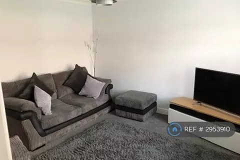 3 bedroom end of terrace house to rent - View 5