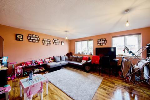 2 bedroom flat for sale, Barbot Close, London, N9