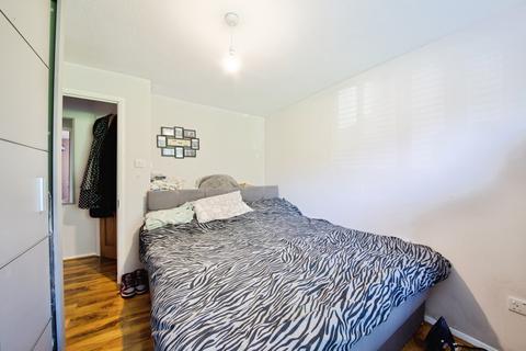 2 bedroom flat for sale, Barbot Close, London, N9