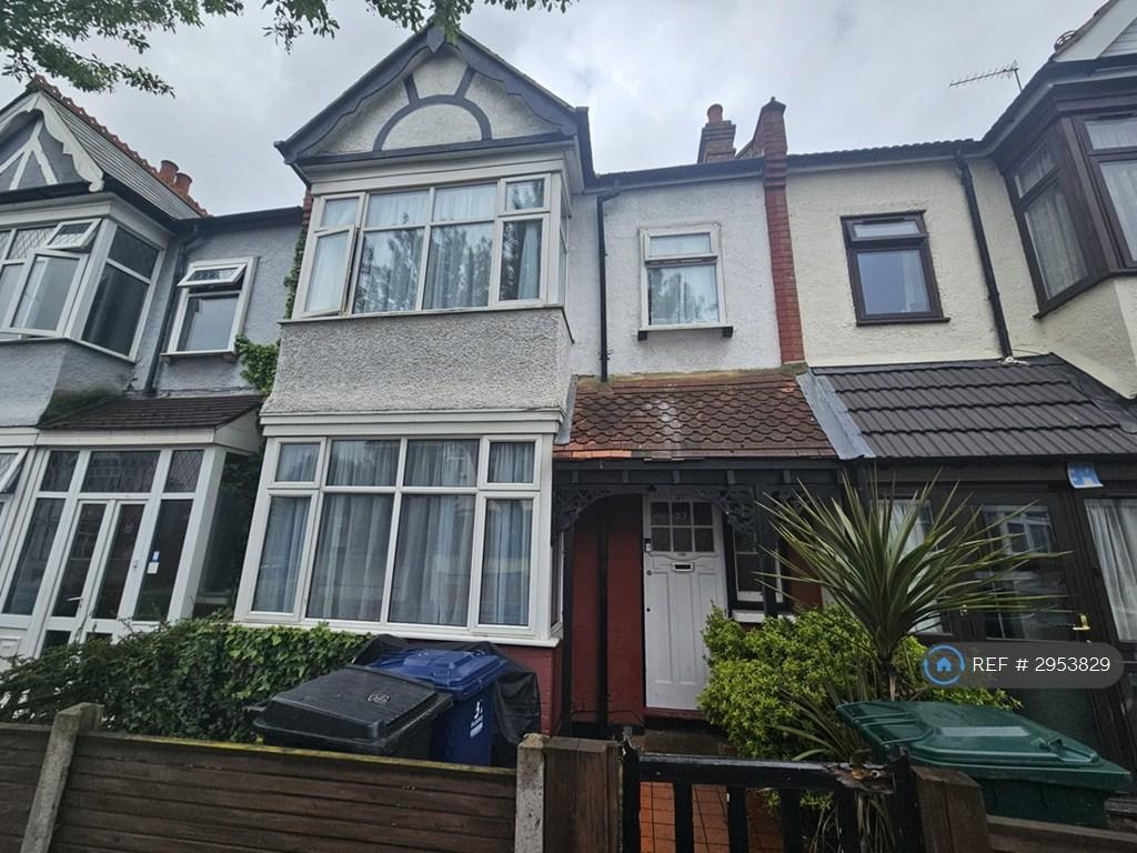 House in London, The Hyde, West Hendon - View 2