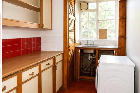 1 bedroom apartment for sale, French Street, Sunbury-on-Thames, Surrey
