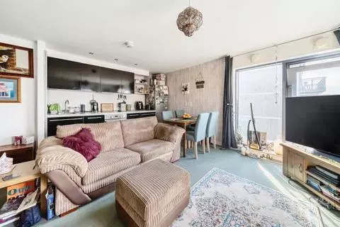 2 bedroom apartment for sale - View 2