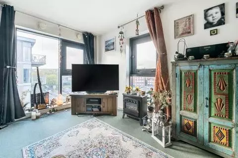 2 bedroom apartment for sale - View 4