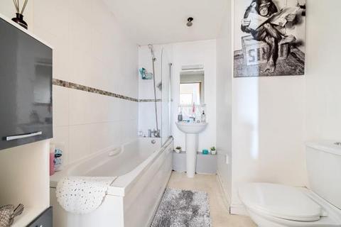 2 bedroom apartment for sale, Princes Street, Swindon