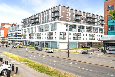 2 bedroom apartment for sale, Paramount, Swindon