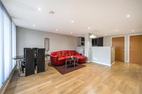 2 bedroom apartment for sale, Paramount, Swindon