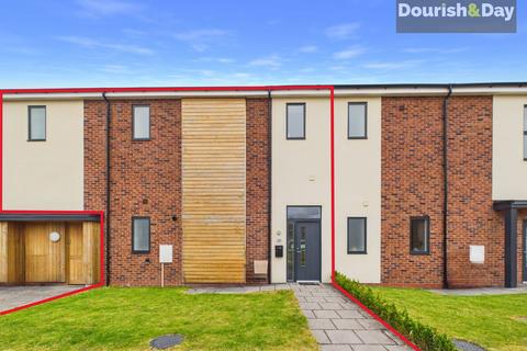 4 bedroom terraced house for sale, Chetwynd Court, Stafford ST17