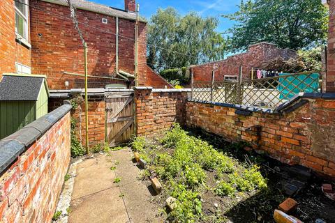 3 bedroom terraced house for sale, St. Leonards Road, Leicester