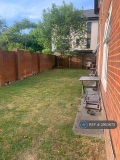 1 bedroom flat to rent, Vanryne House, Loughton, IG10