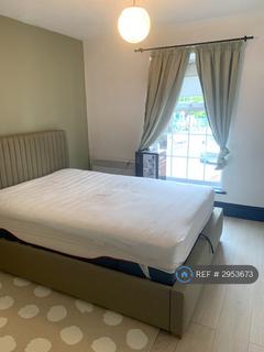 1 bedroom flat to rent, Vanryne House, Loughton, IG10
