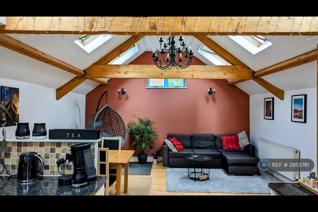 2 bedroom detached house to rent