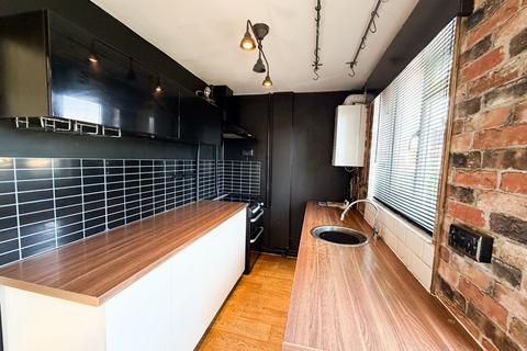 2 bedroom terraced house to rent, Wittenham Way, London, E4