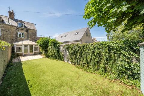 3 bedroom end of terrace house for sale, The Crofts, Witney