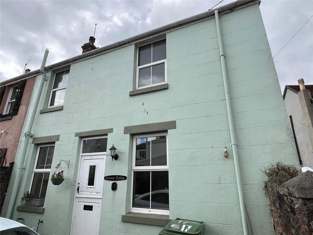 3 bedroom end of terrace house to rent