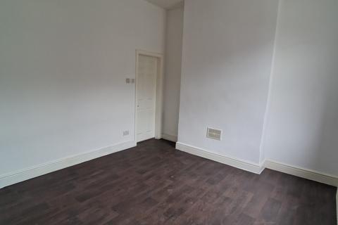 2 bedroom terraced house to rent, Garston Street, Bury BL9
