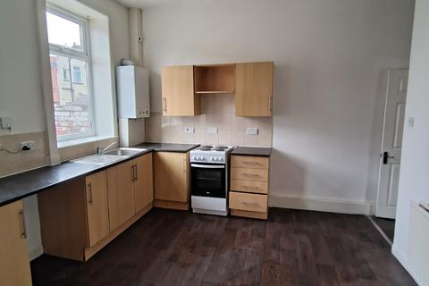 2 bedroom terraced house to rent, Garston Street, Bury BL9