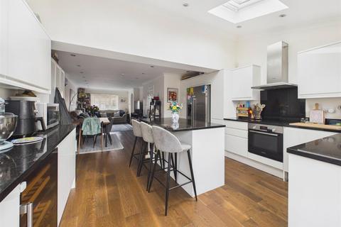 3 bedroom semi-detached house for sale, Greystoke Drive, Ruislip HA4