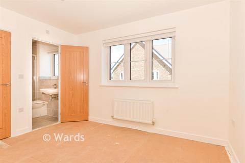 4 bedroom detached house for sale, Highlands Hill, Swanley, Kent