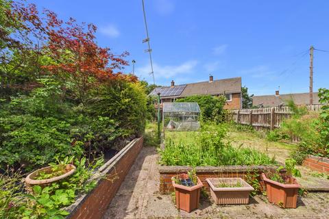 3 bedroom end of terrace house for sale, Moorfoot Gardens, Lobley Hill, NE11