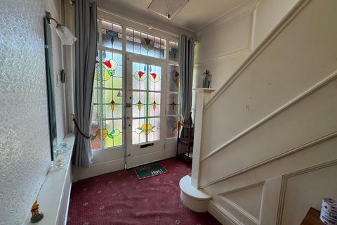 3 bedroom semi-detached house for sale, Abingdon Road, Bramhall