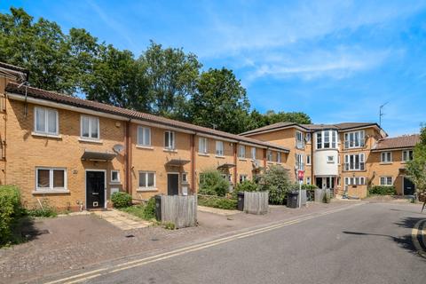 2 bedroom house to rent, Shalbourne Square, London, E9